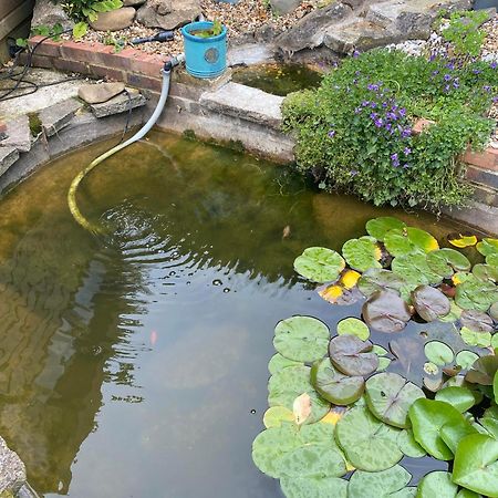 Pond Cottage Purley Buitenkant foto